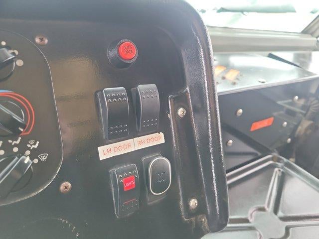 2004 Freightliner THOMAS UNKNOWN