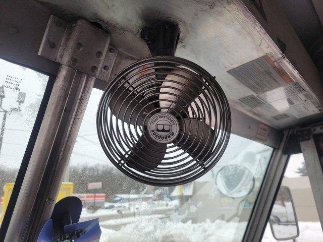 2004 Freightliner THOMAS UNKNOWN