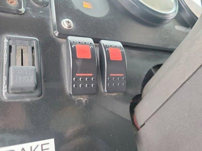 2004 Freightliner THOMAS UNKNOWN