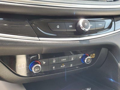 2023 Buick Enclave Essence AWD