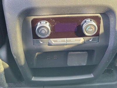 2025 Buick Enclave 4dr Avenir