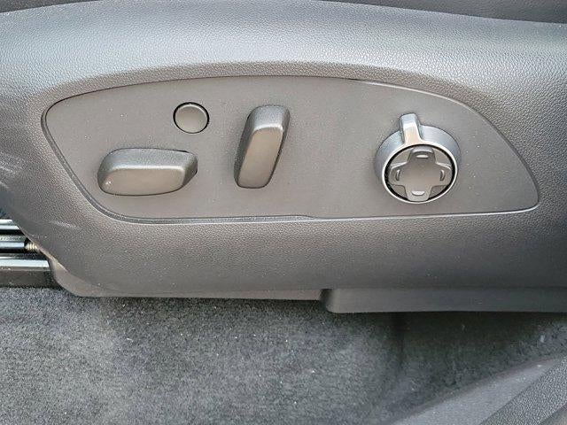 2025 Buick Enclave 4dr Avenir