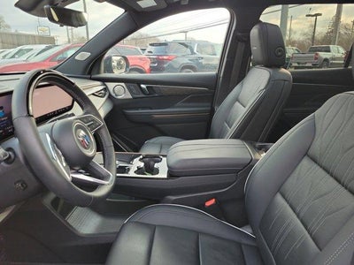 2025 Buick Enclave 4dr Avenir