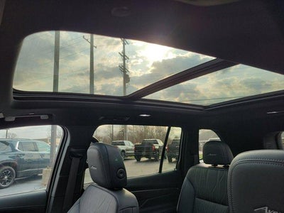 2025 Buick Enclave 4dr Avenir