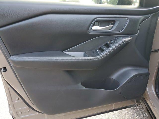 2025 Nissan Rogue FWD SV