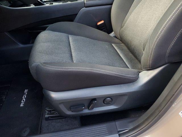 2025 Nissan Rogue FWD SV