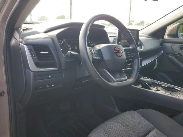2025 Nissan Rogue FWD SV