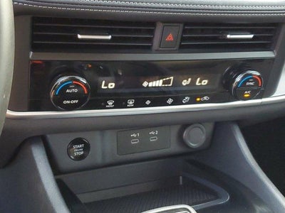 2025 Nissan Rogue FWD SV