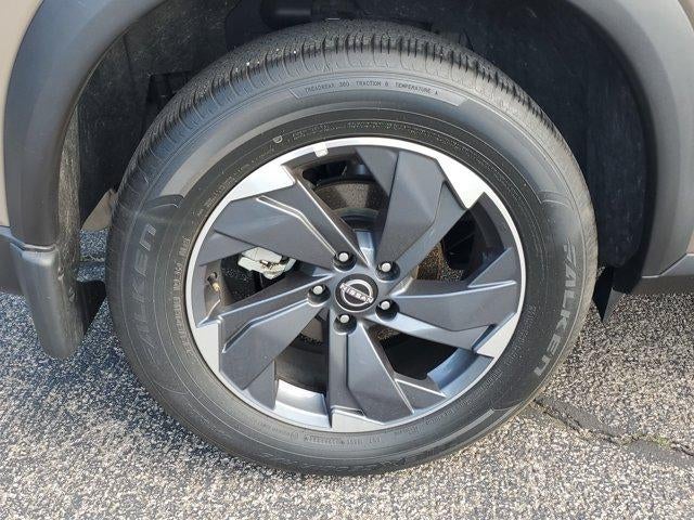 2025 Nissan Rogue FWD SV