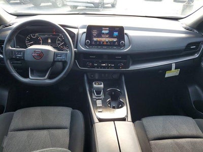 2025 Nissan Rogue FWD SV