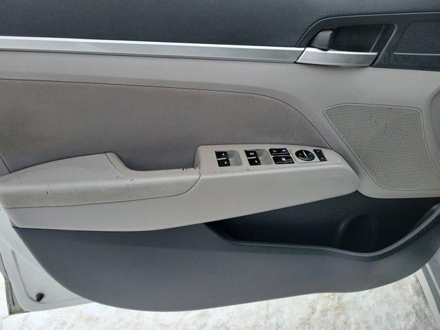 2019 Hyundai Elantra SEL Auto