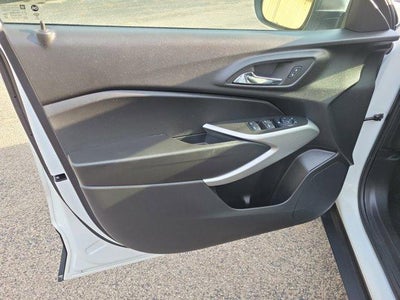 2024 Chevrolet Trax FWD 4dr LS