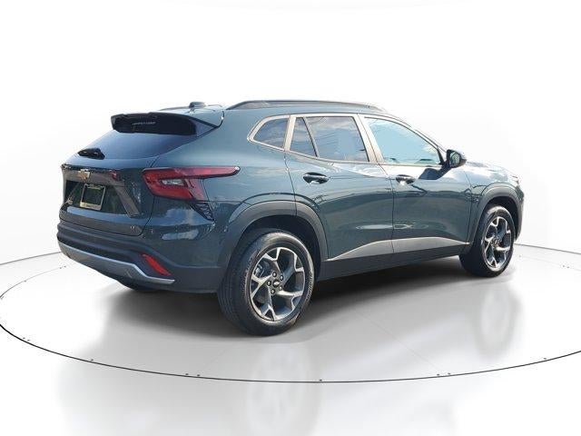 2026 Chevrolet Trax LT - Photo 4