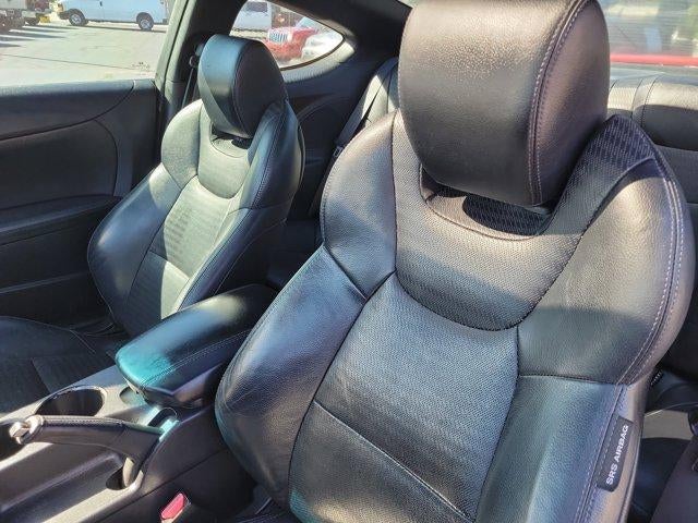 2013 Hyundai Genesis Coupe 2dr V6 3.8L Man R-Spec