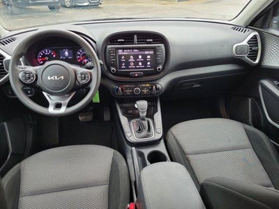 2022 Kia Soul LX IVT