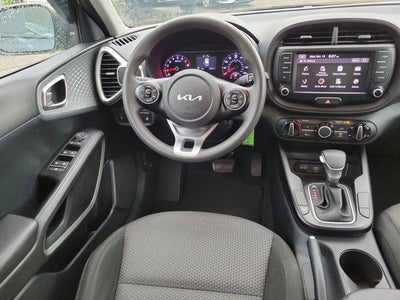 2022 Kia Soul LX IVT