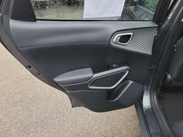 2022 Kia Soul LX IVT