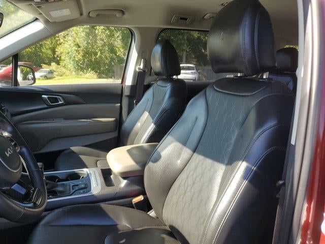 2025 Kia Carnival LX FWD